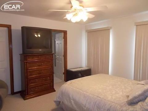 480 Primrose Ln, Flushing, MI 48433 photo 12