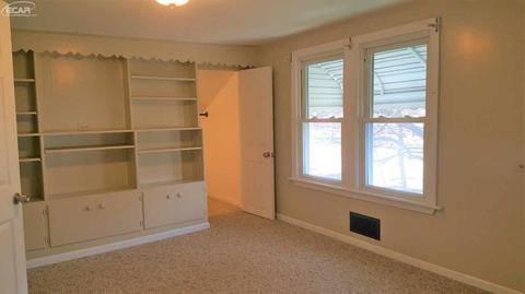 241 Lynn St, Flushing, MI 48433 photo 22