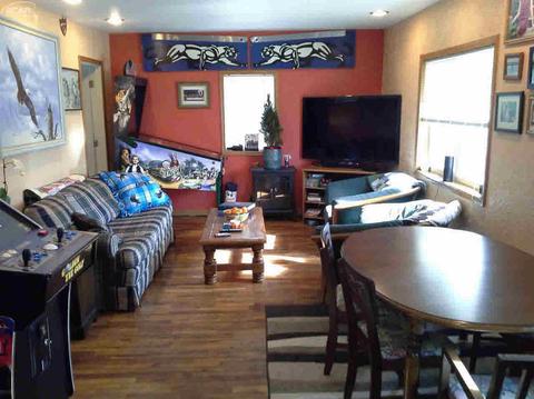 521 E Broad St, Linden, MI 48451 photo 8