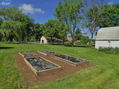 5324 Roberts Dr, Flint, MI 48506 photo 63