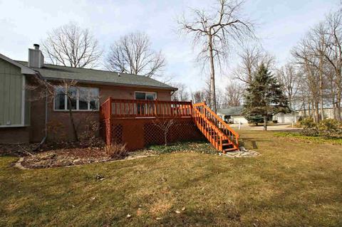 5495 Hickory Cir, Flushing, MI 48433 photo 3