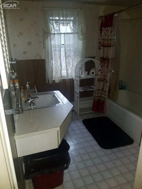 2014 E Second St, Flint, MI 48503 photo 11