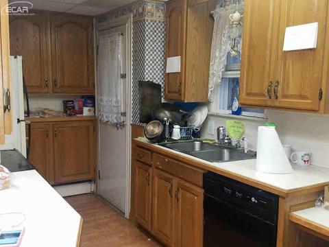 2014 E Second St, Flint, MI 48503 photo 8