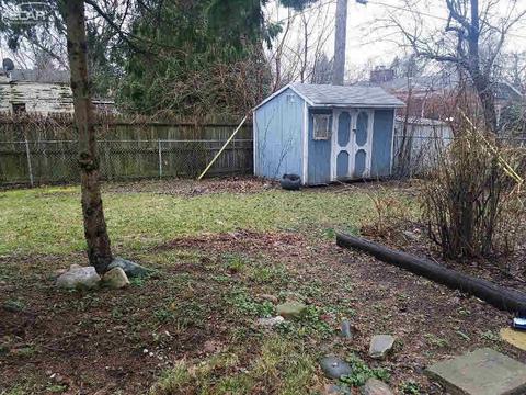2014 E Second St, Flint, MI 48503 photo 7