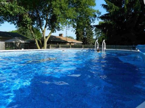 2153 Covert Rd, Burton, MI 48509 photo 5