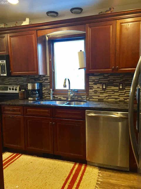 2367 Pineview Ct, Flushing, MI 48433 photo 11