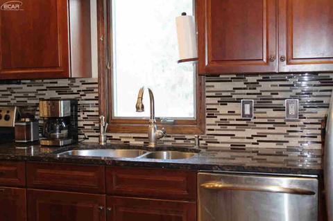 2367 Pineview Ct, Flushing, MI 48433 photo 10