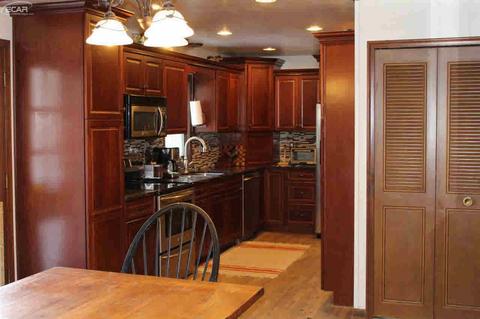 2367 Pineview Ct, Flushing, MI 48433 photo 12