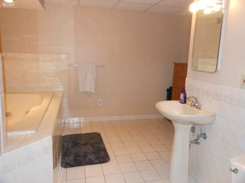 1160 Tumbleweed Ct, Flint, MI 48532 photo 36