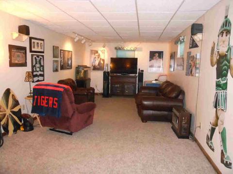 1160 Tumbleweed Ct, Flint, MI 48532 photo 33