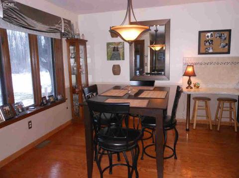 1160 Tumbleweed Ct, Flint, MI 48532 photo 8