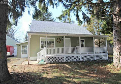 527 Warren Ave, Flushing, MI 48433 photo 1