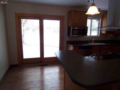 10062 Stanley Rd, Flushing, MI 48433 photo 4