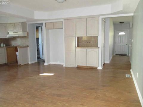 1157 Highgate Dr, Flint, MI 48507 photo 3