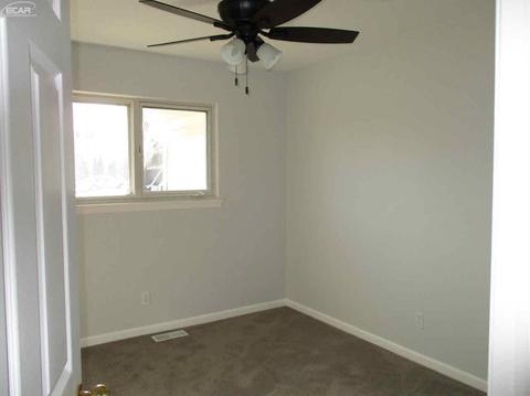 1157 Highgate Dr, Flint, MI 48507 photo 15