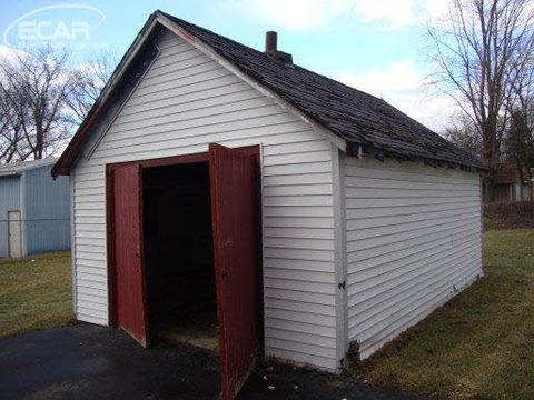 3224 Burnell Ave, Flint, MI 48504 photo 4