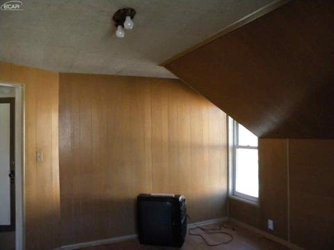 315 Exchange St, Owosso, MI 48867 photo 11