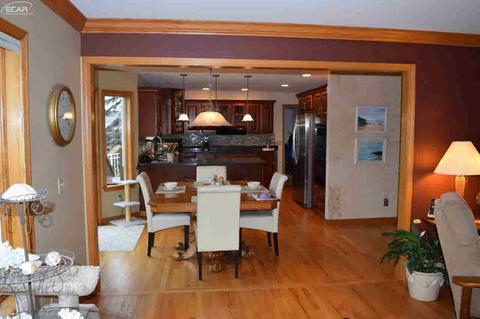 6484 Stonebrook Ln, Flushing, MI 48433 photo 17