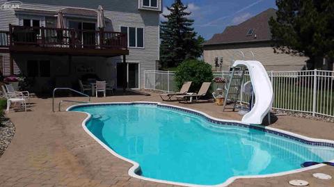 6484 Stonebrook Ln, Flushing, MI 48433 photo 3