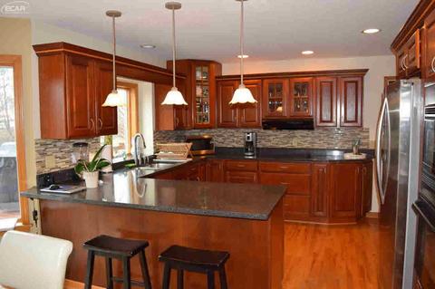 6484 Stonebrook Ln, Flushing, MI 48433 photo 8