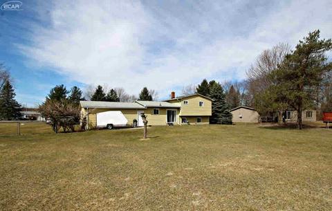 7444 Johnson Rd, Flushing, MI 48433 photo 11