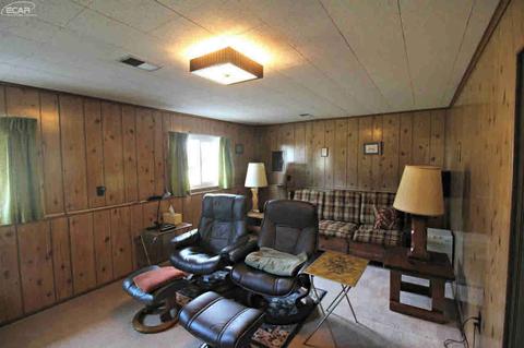 7444 Johnson Rd, Flushing, MI 48433 photo 17