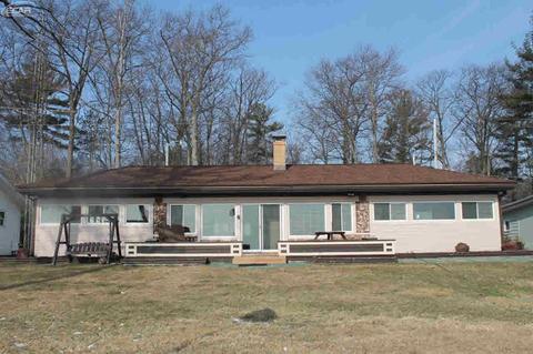 45 S Huron Rd, Au Gres, MI 48703 photo 1