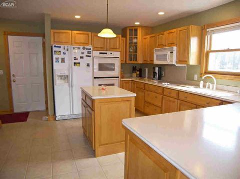 6548 Stonebrook Ln, Flushing, MI 48433 photo 7