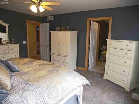 6548 Stonebrook Ln, Flushing, MI 48433 photo 11
