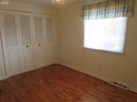 1537 Suzanne Ct, Flushing, MI 48433 photo 31
