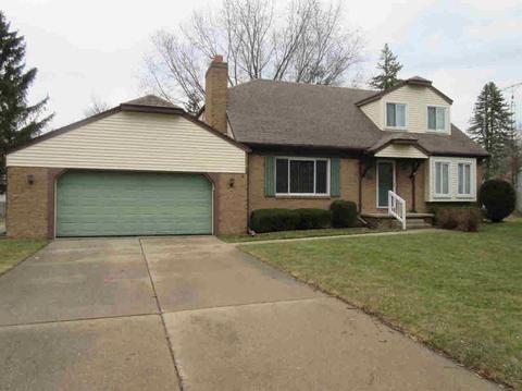 1537 Suzanne Ct, Flushing, MI 48433 photo 1