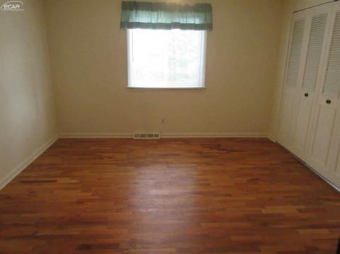 1537 Suzanne Ct, Flushing, MI 48433 photo 32