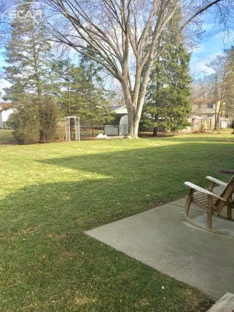1537 Suzanne Ct, Flushing, MI 48433 photo 40