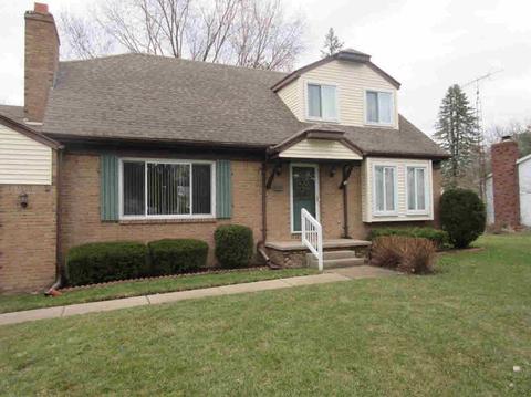 1537 Suzanne Ct, Flushing, MI 48433 photo 3