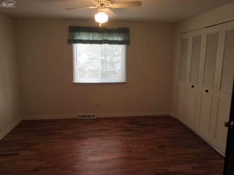 1537 Suzanne Ct, Flushing, MI 48433 photo 35