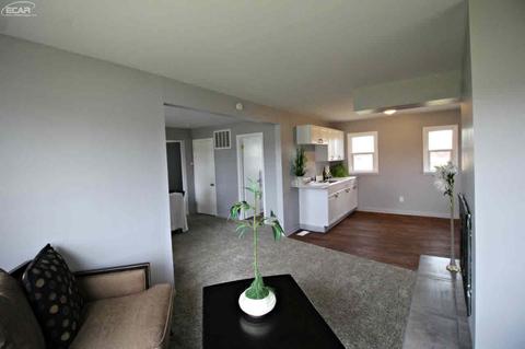 7074 Johnson Rd, Flushing, MI 48433 photo 4