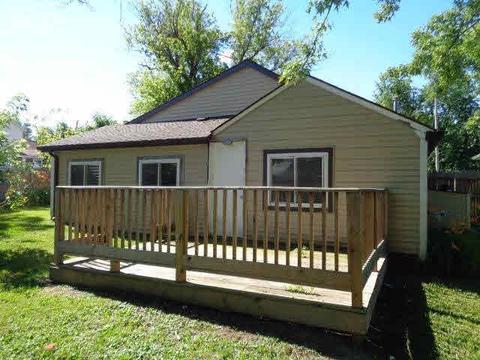 1049 E Pine St, Mt Morris, MI 48458 photo 9