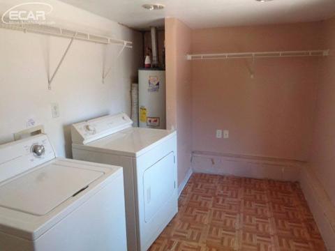 1049 E Pine St, Mt Morris, MI 48458 photo 7