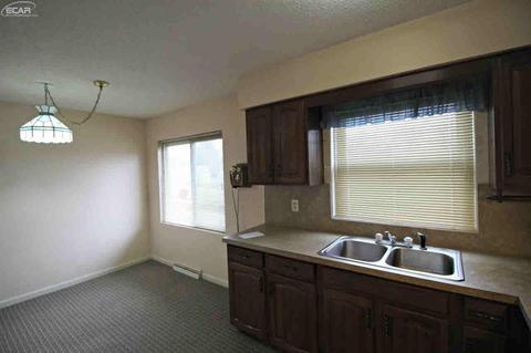 839 Coutant St, Flushing, MI 48433 photo 17
