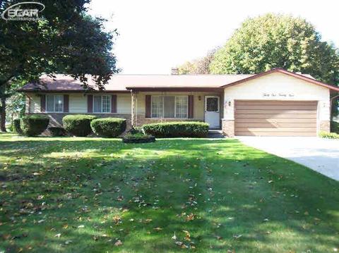 3129 Dillon Rd, Flushing, MI 48433 photo 2