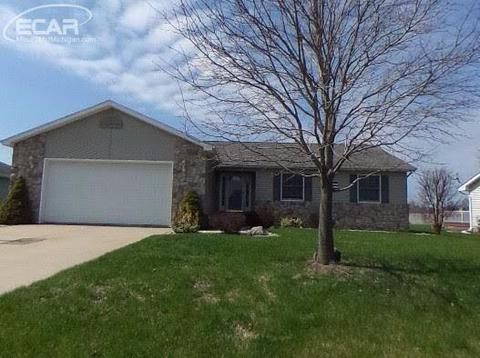 452 Primrose Ln, Flushing, MI 48433 photo 1