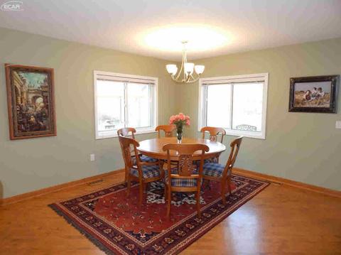 425 N Elms Rd, Flushing, MI 48433 photo 18
