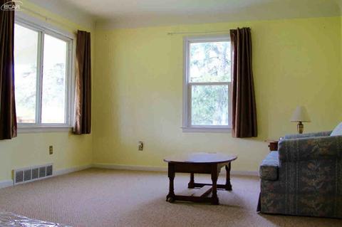 3076 Alcott Ave, Flint, MI 48506 photo 4