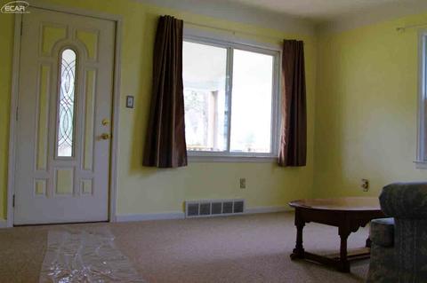 3076 Alcott Ave, Flint, MI 48506 photo 5