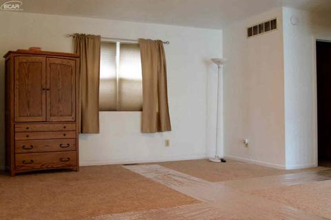 3076 Alcott Ave, Flint, MI 48506 photo 10