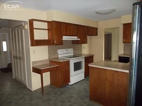 3181 Brentfield Dr, Flushing, MI 48433 photo 4