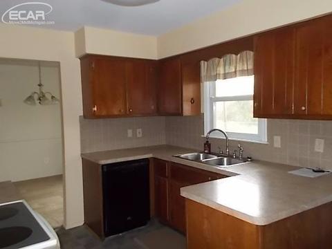 3181 Brentfield Dr, Flushing, MI 48433 photo 6