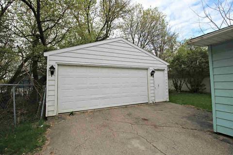 2026 Lowden Ln, Flint, MI 48532 photo 16