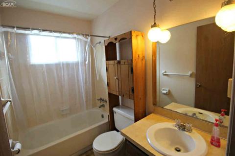 2026 Lowden Ln, Flint, MI 48532 photo 13