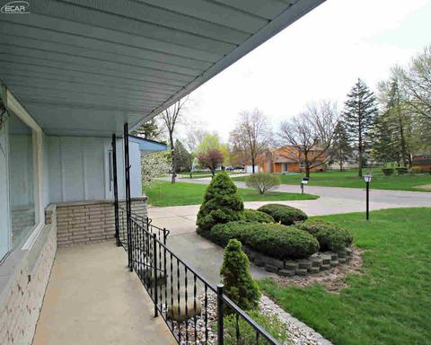 3187 Pine Hill Pl, Flushing, MI 48433 photo 2